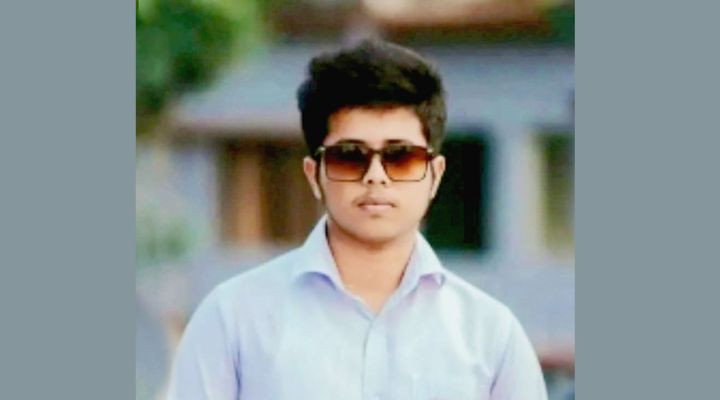 ‘দামি মোবাইল ফোন কেনার টাকা না পেয়ে’ কলেজছাত্রের আত্মহত্যা